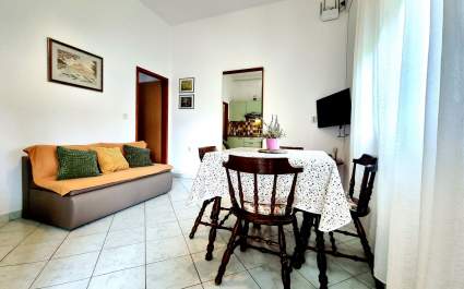 Apartmani Zonta - Apartman s terasom i pogledom na vrt