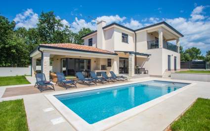 Villa Mia (Croatian)