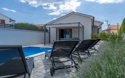 Holiday House Edera