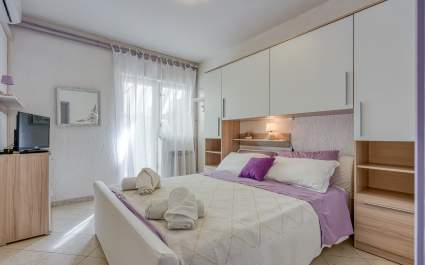 Appartamenti Gina - A1 Monolocale con terrazza