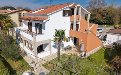 Apartments Koraca - Studio A2 with Terrace