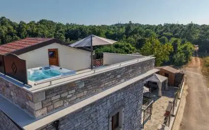 Holiday Home Istria Mar with private Jacuzzi