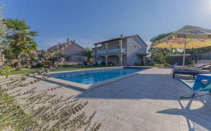 App Jadran Porec with Private Pool