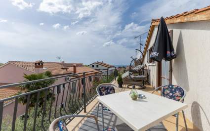 Cintya A4 with Balcony