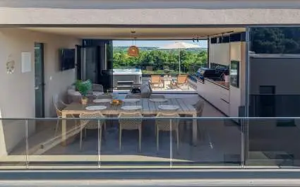 Luxury Apartment Olearis