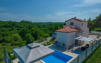 Villa Andrea mit Pool in der Nähe von Rovinj