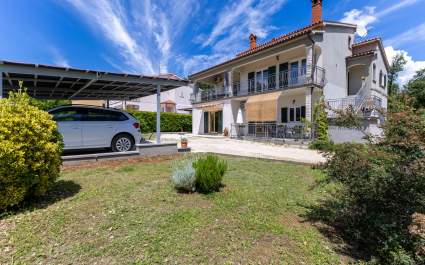 Apartment Chiara with Balcony