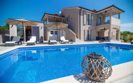 Wunderschöne Villa Franka mit Pool in der Nähe von Labin