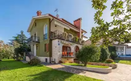 Appartamenti Silvana / Kristina II con Balcone a Spadici