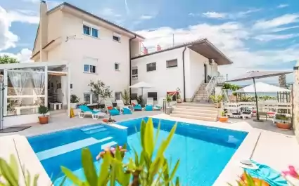 Appartamento Suzy Studio A Standard per 3 persone con piscina in comune