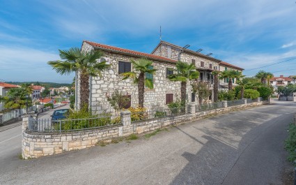 Ferienwohnung Nika mit Balkon