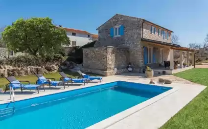 Schönes Steinhaus Villa Irma