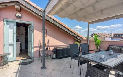 Apartment Sofia mit Dachterrasse und Meerblick in Gedici