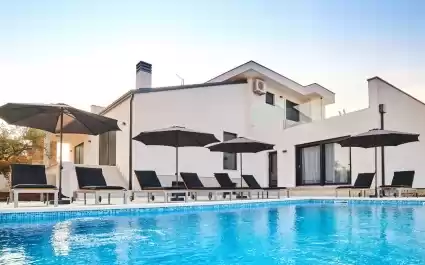 Villa Dolcea a Kastel
